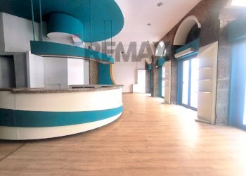 Ricezione / Lobby - Locale Commerciale Via Domenico Rossetti
4, Trieste - foto 7