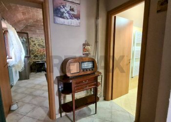 Hall / corridoio - Casa indipendente Gambassi Terme - foto 18