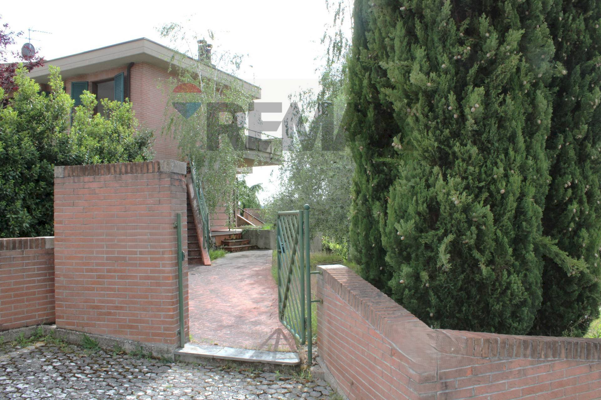 esterno - Appartamento Via Benedetto Croce
 
63, Castelfiorentino - foto 2