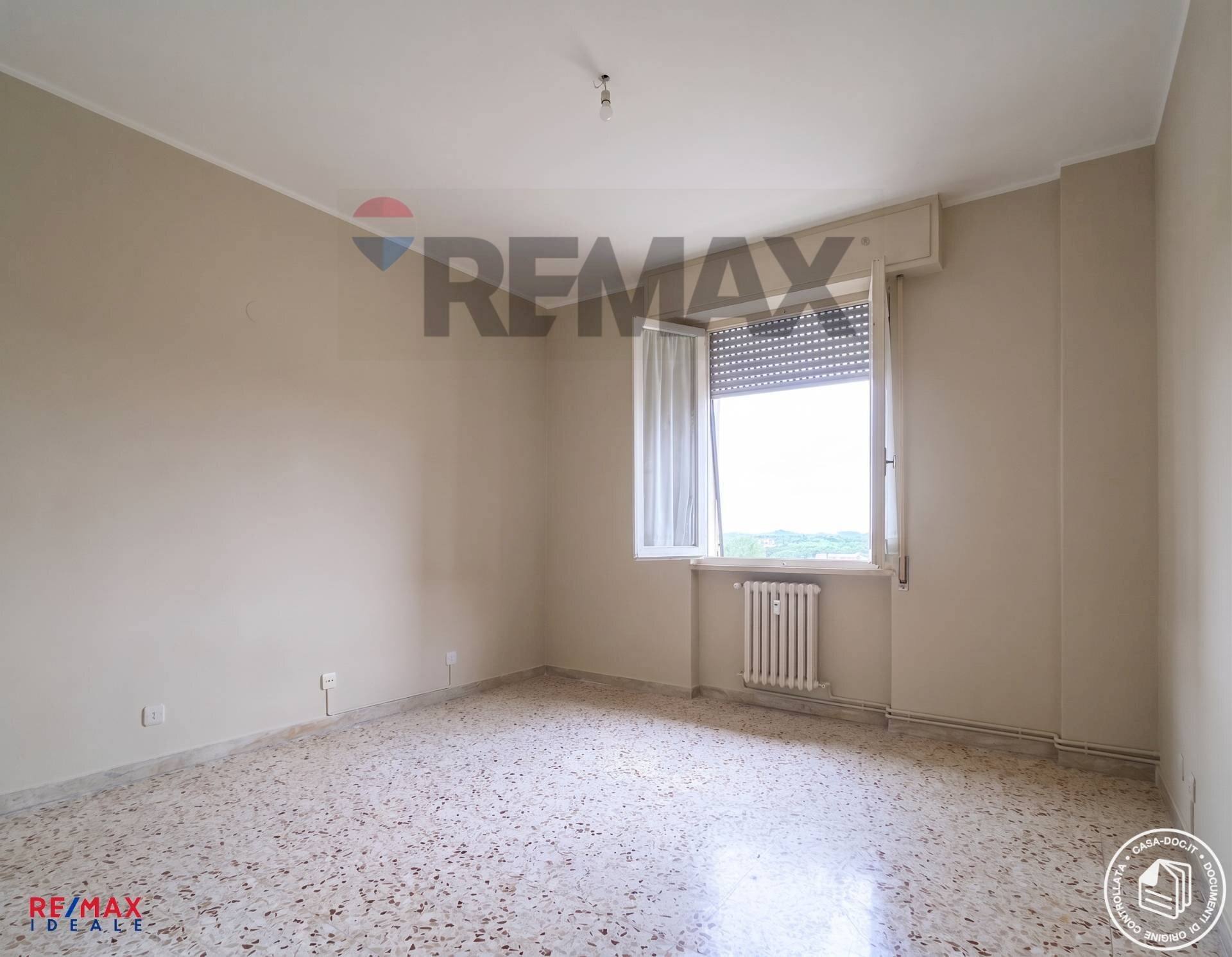 camera matrimoniale - Four-room apartment Vinci - photo 3