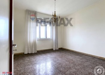 camera matrimoniale - Four-room apartment Vinci - photo 2