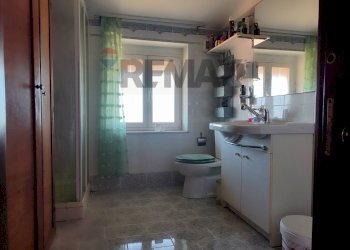 Bagno - Four-room apartment Corso Indipendenza
 
2, Belpasso - photo 11