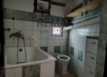 Bagno - Quadrilocale via ortolani
 
68, Catania - foto 20