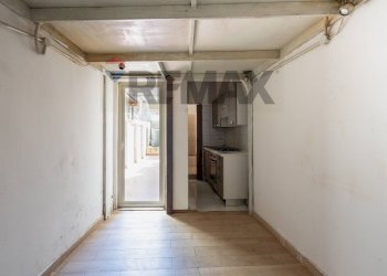 Hall / corridoio - Casa semi indipendente Via Giuseppe Martucci
 
41, Catania - foto 2