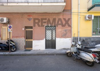 Edificio all\'aperto - Casa semi indipendente Via Giuseppe Martucci
 
41, Catania - foto 4