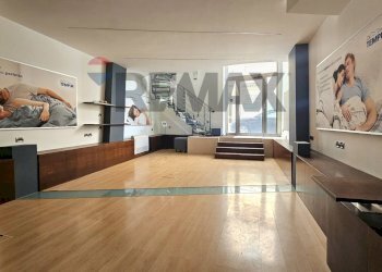Ricezione / Lobby - Commercial Premises Via IV Novembre
45, Lucera - photo 5