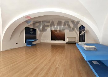 Soggiorno - Commercial Premises Via IV Novembre
45, Lucera - photo 21