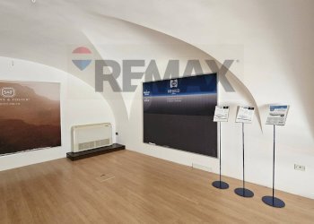 Stanza vuota - Commercial Premises Via IV Novembre
45, Lucera - photo 25