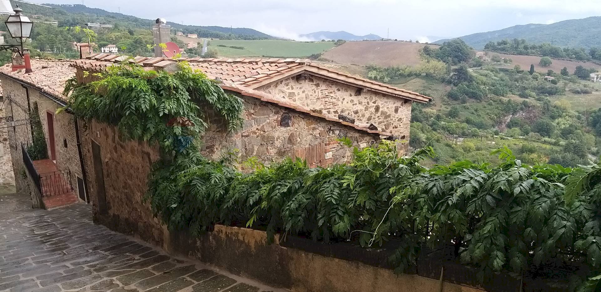 Vista delle montagne - Casa semi indipendente via cavour
 
27, Castelnuovo di Val di Cecina - foto 1