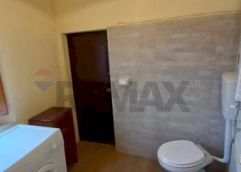 Bagno - Casa semi indipendente via cavour
27, Castelnuovo di Val di Cecina - foto 13