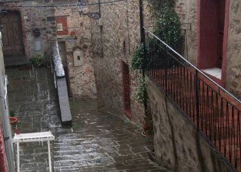 Terrazza - Casa semi indipendente via cavour
27, Castelnuovo di Val di Cecina - foto 15