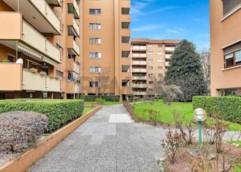 Edificio all\'aperto - Attic VIA MONTE BIANCO
8, Monza - photo 35