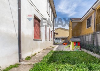 Giardino - Bilocale Via Vittorio Emanuele II
34, Valera Fratta - foto 20