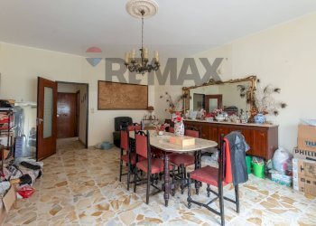 Sala da pranzo - Appartamento Via Sebastiano Olivieri
 
31, Siracusa - foto 9