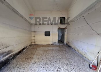Stanza vuota - Locale Commerciale Viale Tunisi
73, Siracusa - foto 4