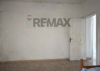 Stanza vuota - Independent house 977R+VWG Carcare, Provincia di Savona, Carcare - photo 32