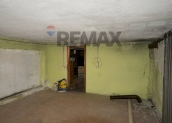 Stanza vuota - Independent house 977R+VWG Carcare, Provincia di Savona, Carcare - photo 37