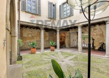 Edificio all\'aperto - Apartment Bergamo - photo 29