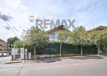 Edificio all\'aperto - Villa Via Rigopiano
157, Pescara - foto 5
