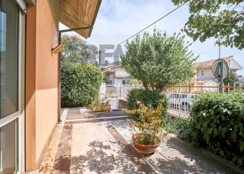 Corte esterna / Giardino - Villa Via Rigopiano
157, Pescara - foto 10