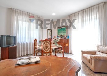 Sala da pranzo - Villa Via Rigopiano
157, Pescara - foto 25
