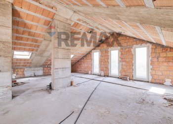 Mansarda - Villa Via Rigopiano
157, Pescara - foto 44