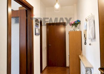 Hall / corridoio - Bilocale Piazza Facheris
 
3, Presezzo - foto 4
