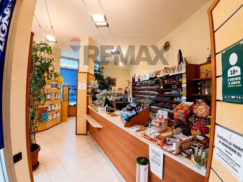 Cucina - Commercial Activity P.le Lombardia
 
7, Novara - photo 1