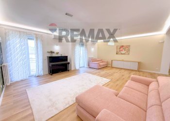 Soggiorno - Four-room apartment Via Gorizia
8, Foggia - photo 3