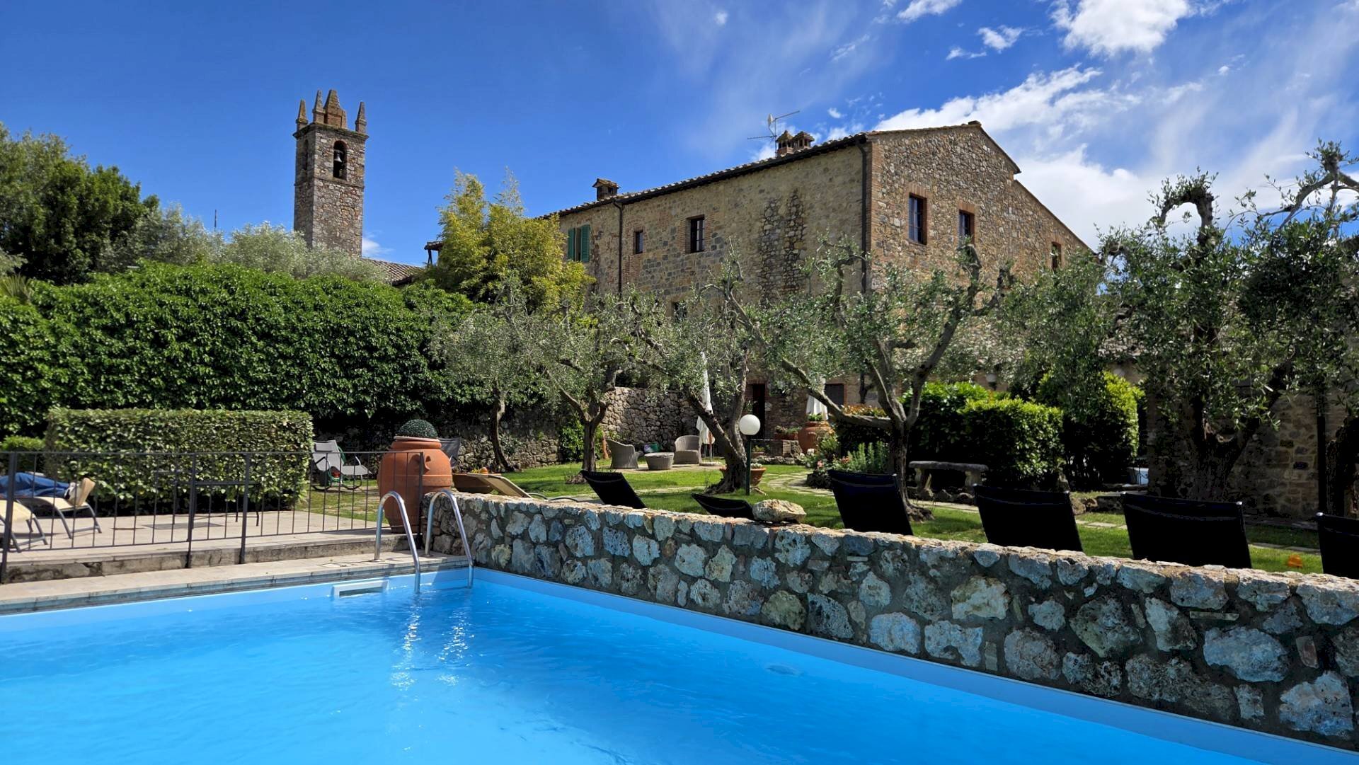 Foto 1 - Hotel Via I° Maggio, Monteriggioni - photo 1