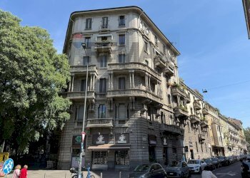 Edificio all\'aperto - Trilocale via Bartolomeo Eustachi
24, Milano - foto 3