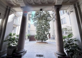 Edificio all\'aperto - Trilocale via Bartolomeo Eustachi
24, Milano - foto 8