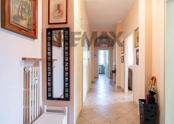 Hall / corridoio - Quadrilocale Via Castone Di Rezzonico
 
29, Parma - foto 2