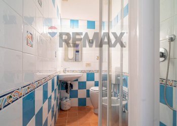 Bagno - Quadrilocale Via Castone Di Rezzonico
 
29, Parma - foto 13
