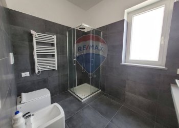 Bagno - Bilocale Via Giuseppe Bignami, Fiumicino - foto 6
