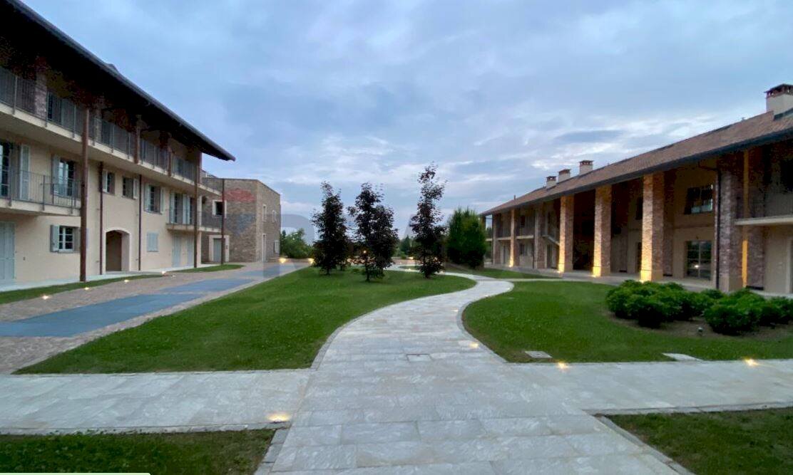 Piazzetta casa Bonora - Three-room apartment Via Sant'Isidoro
 
1, Bogogno - photo 1
