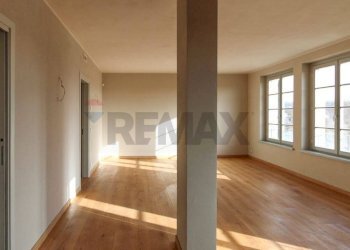 Sala da ingresso - Three-room apartment Via Sant'Isidoro
 
1, Bogogno - photo 6
