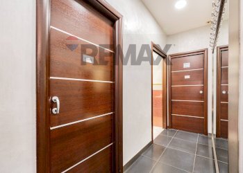 Hall / corridoio - Locale Commerciale Via Emilia Est
139, Parma - foto 15