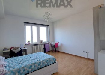 Camera / camera da letto - Non-buildable land via verdi
 
25, Parma - photo 2