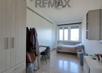 Camera / camera da letto - Non-buildable land via verdi
 
25, Parma - photo 4