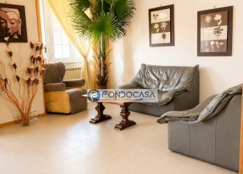 Soggiorno - Four-room apartment Via molina, Carrara - photo 6
