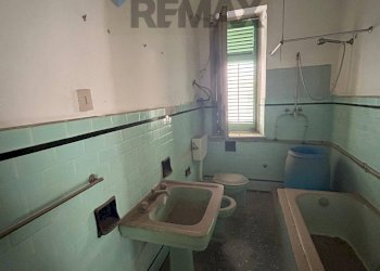 Bagno - Three-room apartment Via Dell'Arco, Bagheria - photo 6