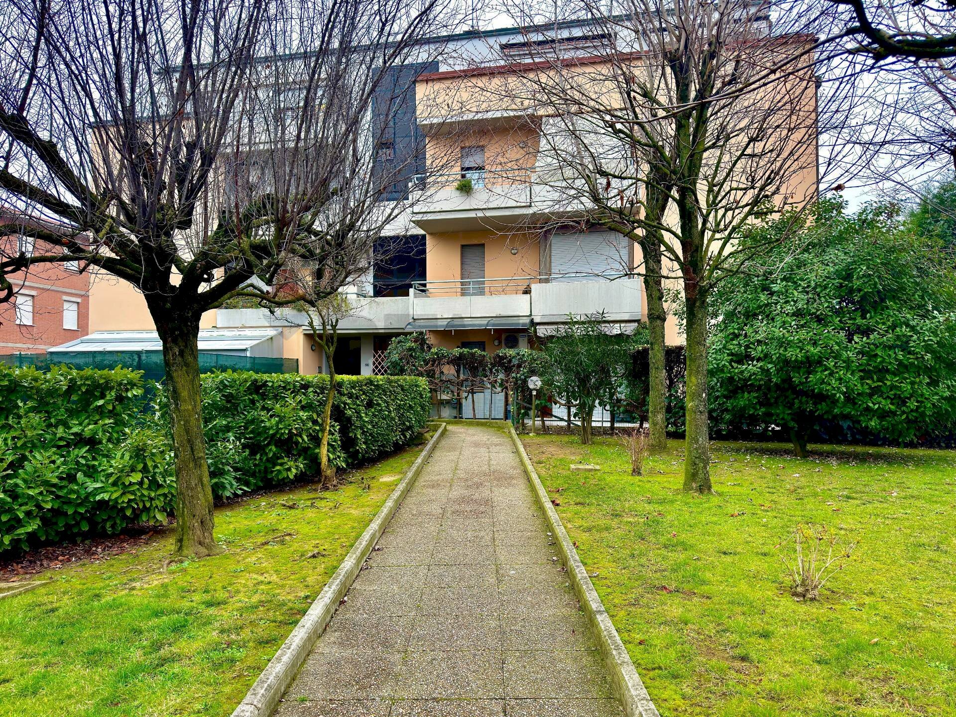 Edificio all\'aperto - Three-room apartment Scandiano - photo 1