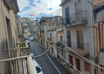 Edificio all\'aperto - Casa indipendente via Antonio Gramsci
 
29, Chiaramonte Gulfi - foto 7
