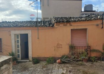 Casa all\'aperto - Casa indipendente via Antonio Gramsci
 
29, Chiaramonte Gulfi - foto 9