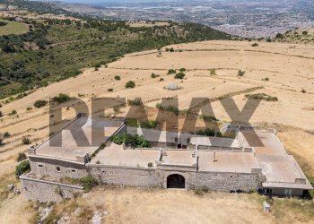 Vista delle montagne - Rustico C.da Castiglione
 
snc, Ragusa - foto 42