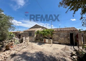 Casa all\'aperto - Rustico Via Orazio Giorgio Pluchino, Modica - foto 5