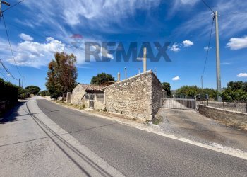 Casa all\'aperto - Rustico Via Orazio Giorgio Pluchino, Modica - foto 9