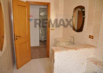 Bagno - Semi-detached house VIA SOLFERINO
 
82, Ragusa - photo 16