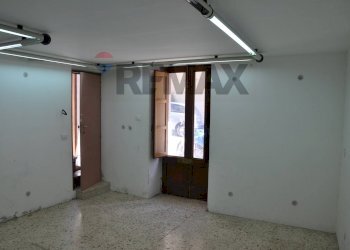 Stanza vuota - Semi-detached house VIA SOLFERINO
 
82, Ragusa - photo 26